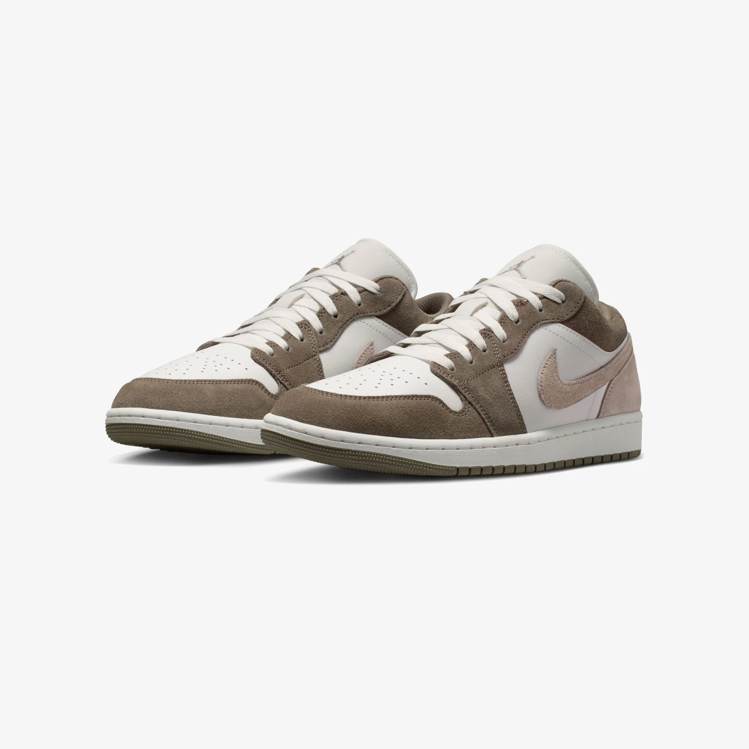 Air Jordan 1 Low - Image 2