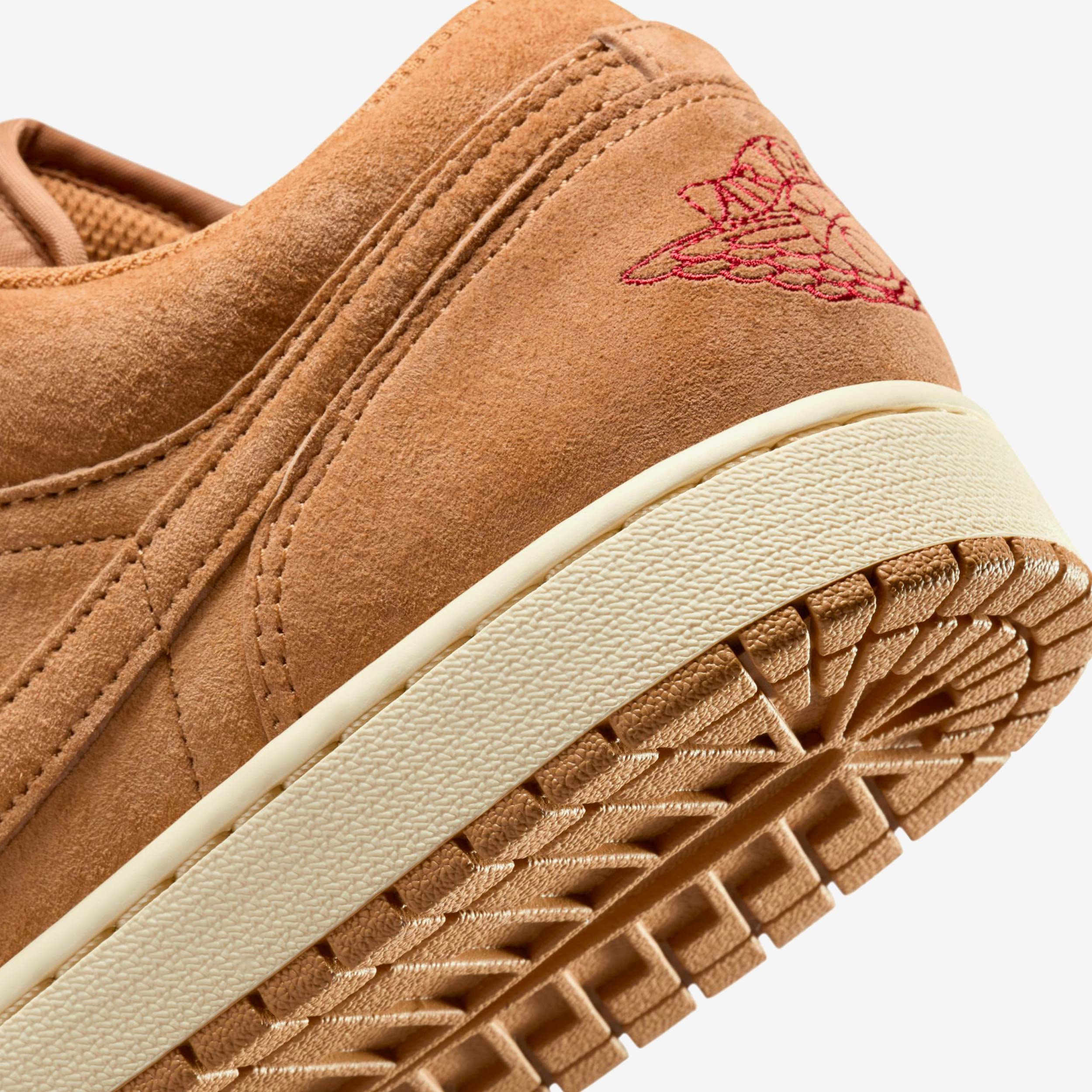 Air Jordan 1 Low SE - Image 7