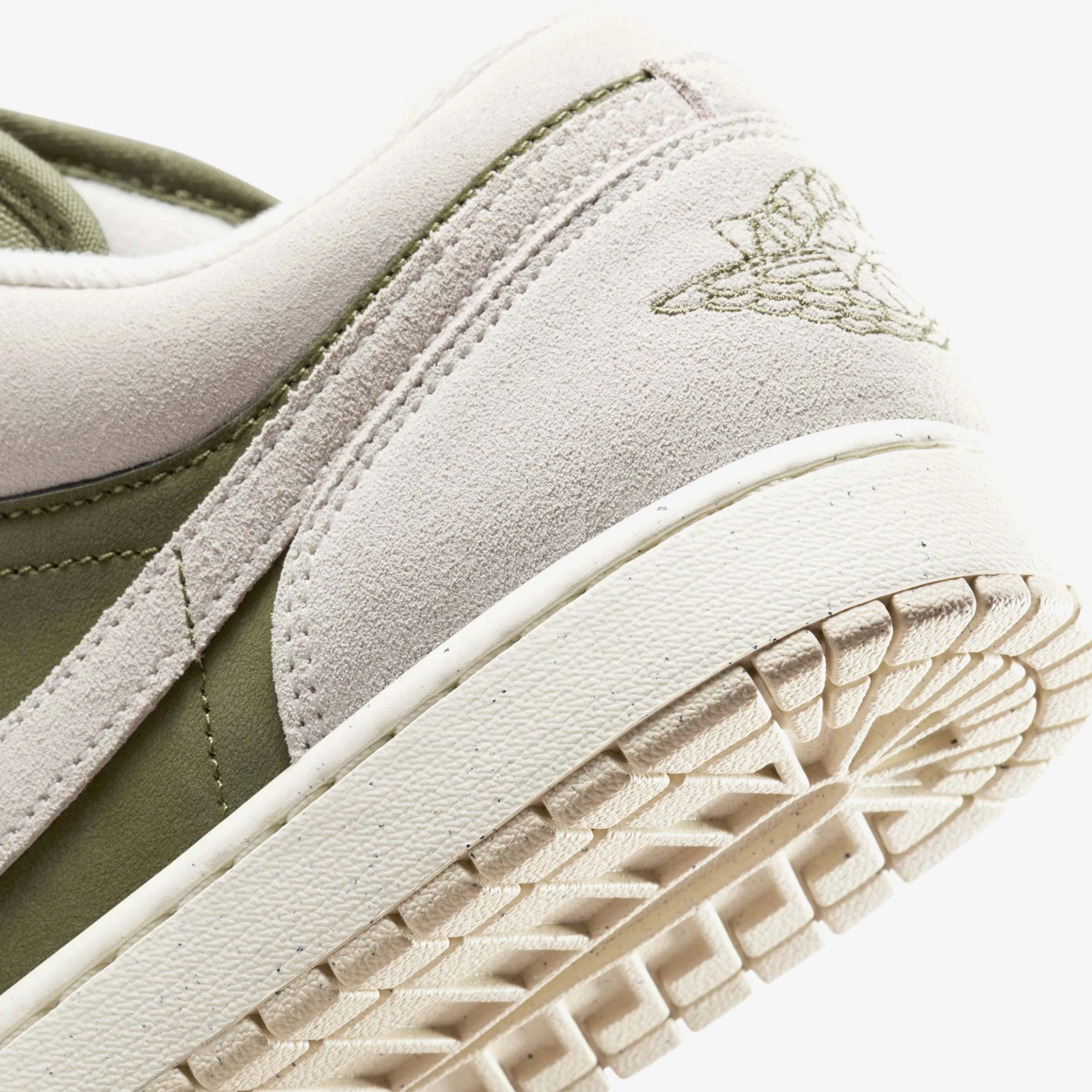 Air Jordan 1 Low SE - Image 7
