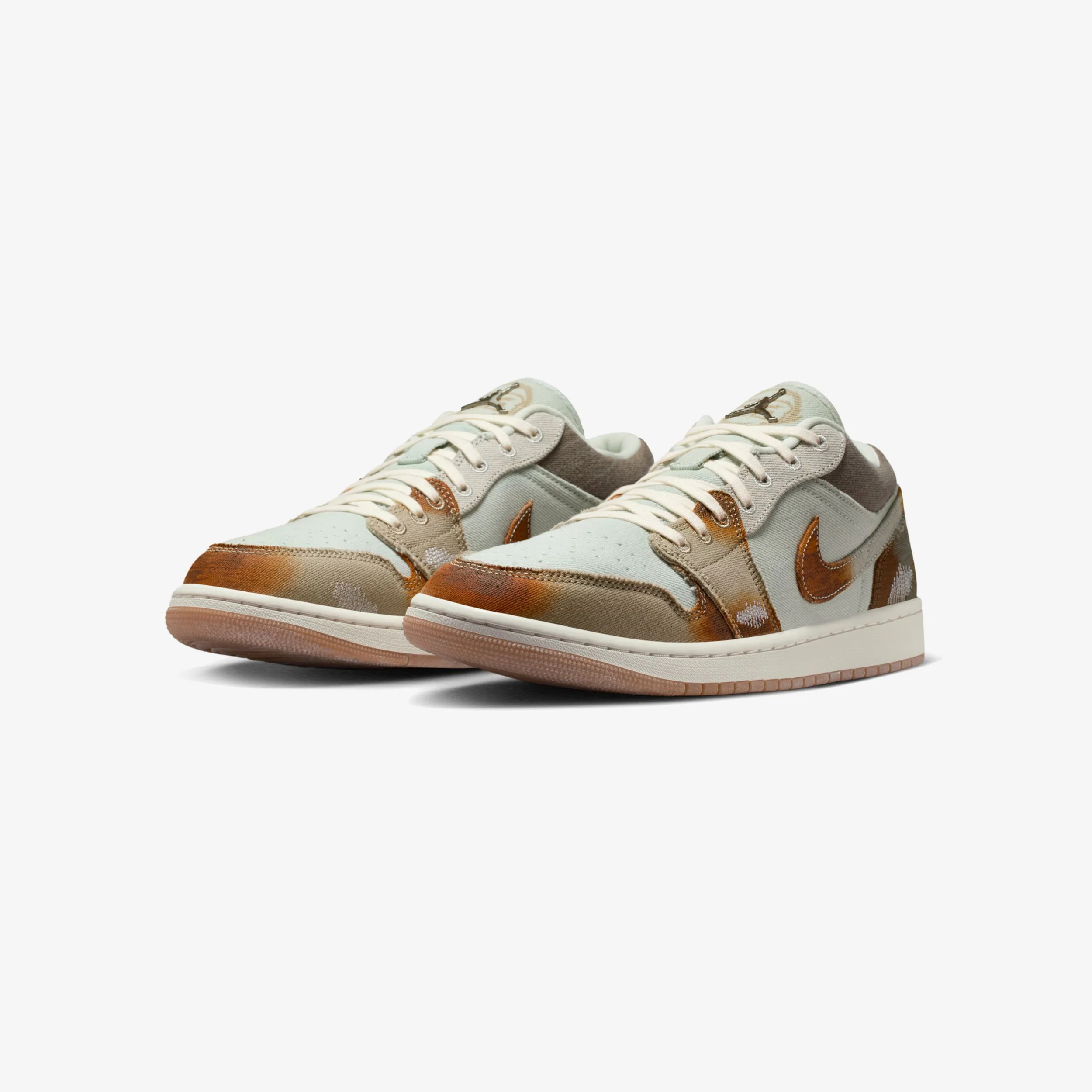 Air Jordan 1 Low SE - Image 2