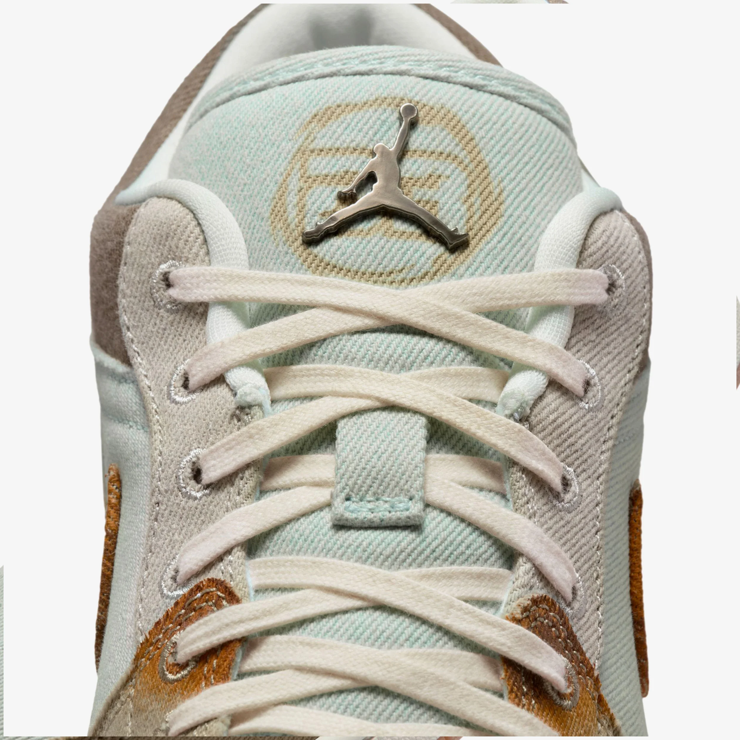 Air Jordan 1 Low SE - Image 8