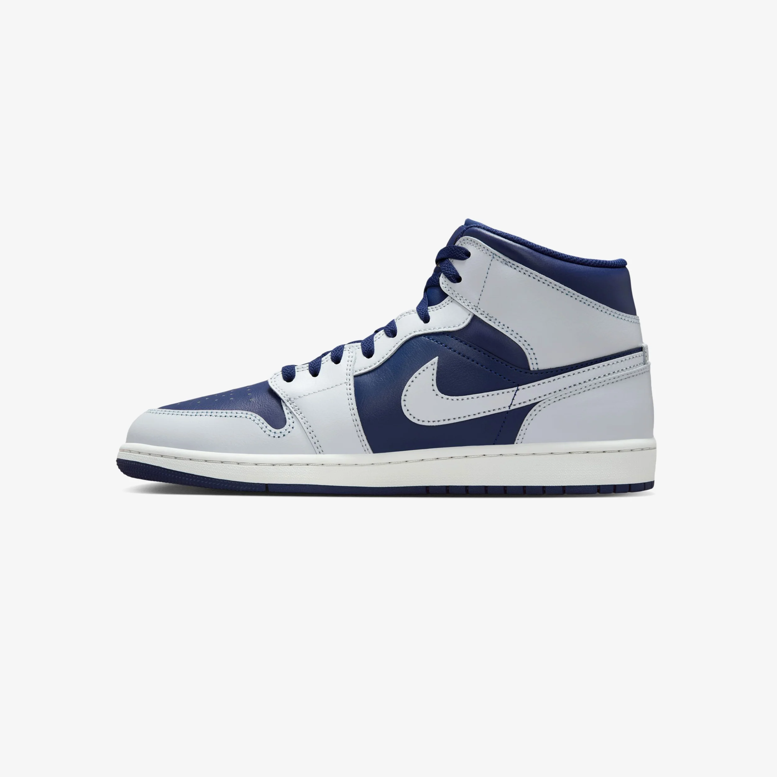 Air Jordan 1 Mid - Image 3