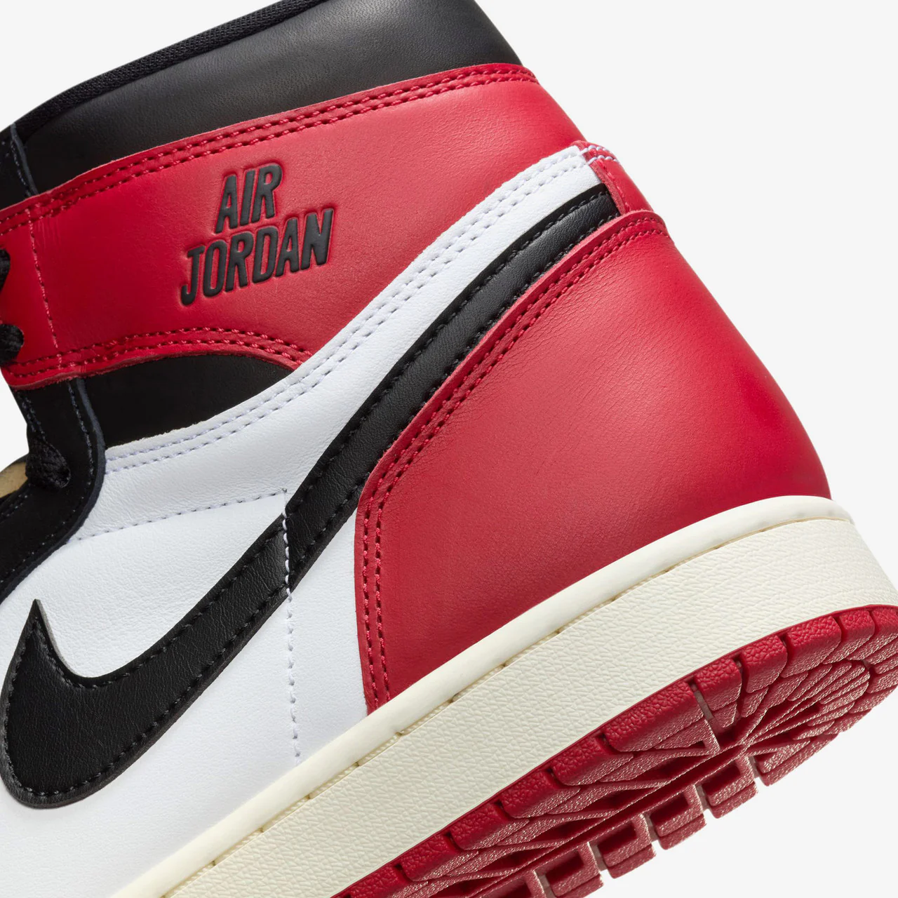 Air Jordan 1 Retro High OG - Image 7