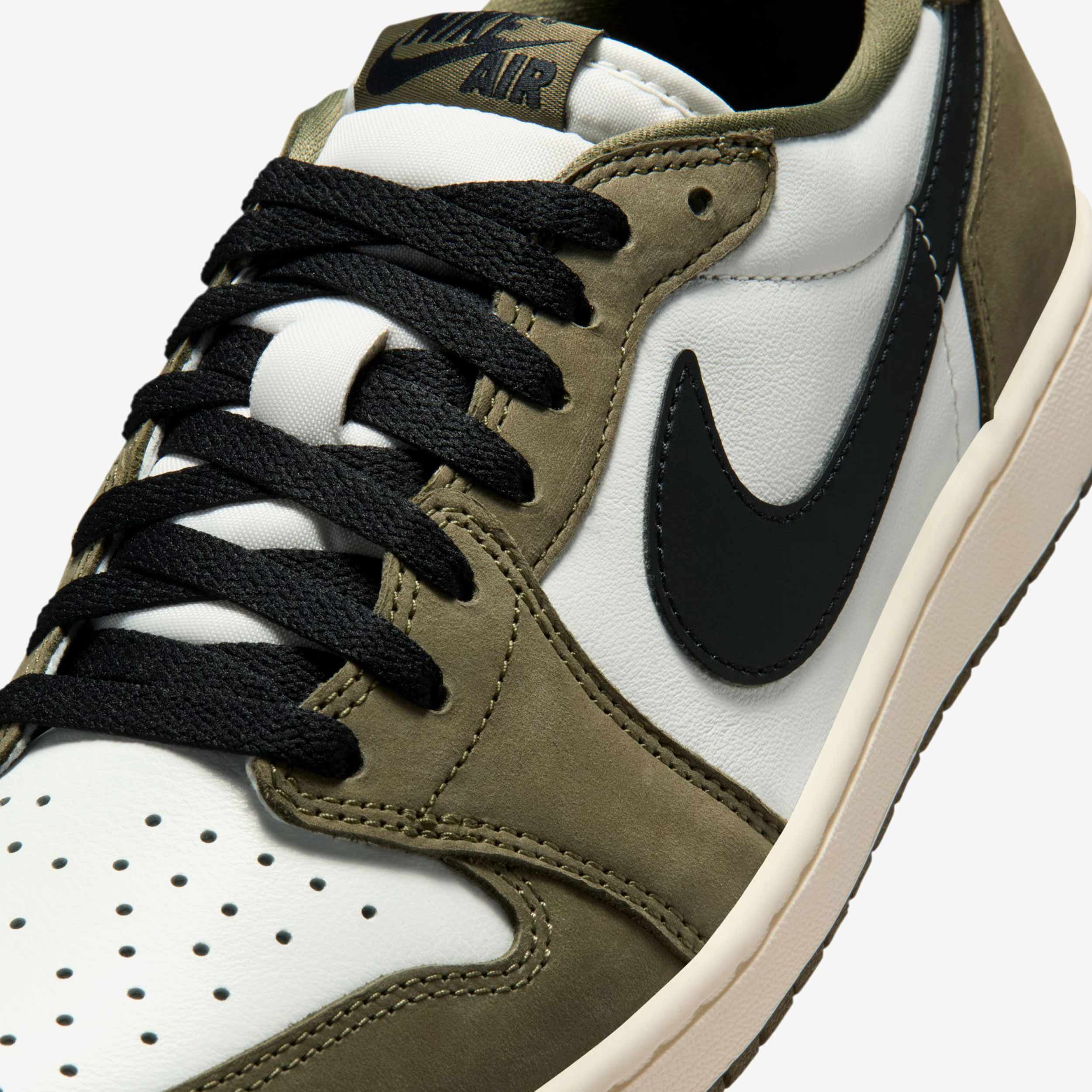 Air Jordan 1 Retro Low OG "Medium Olive" - Image 6
