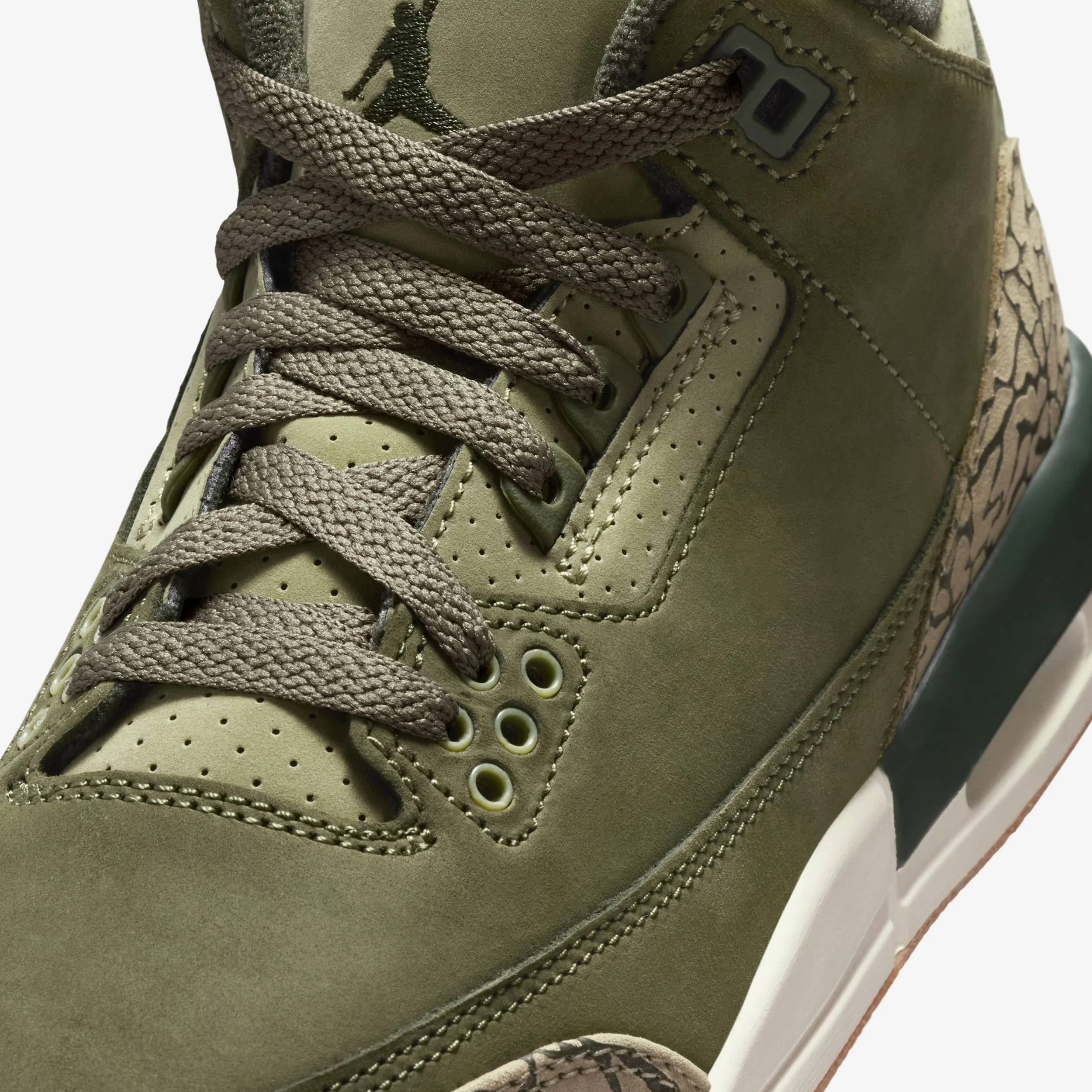 Air Jordan 3 Retro (GS) - Image 7