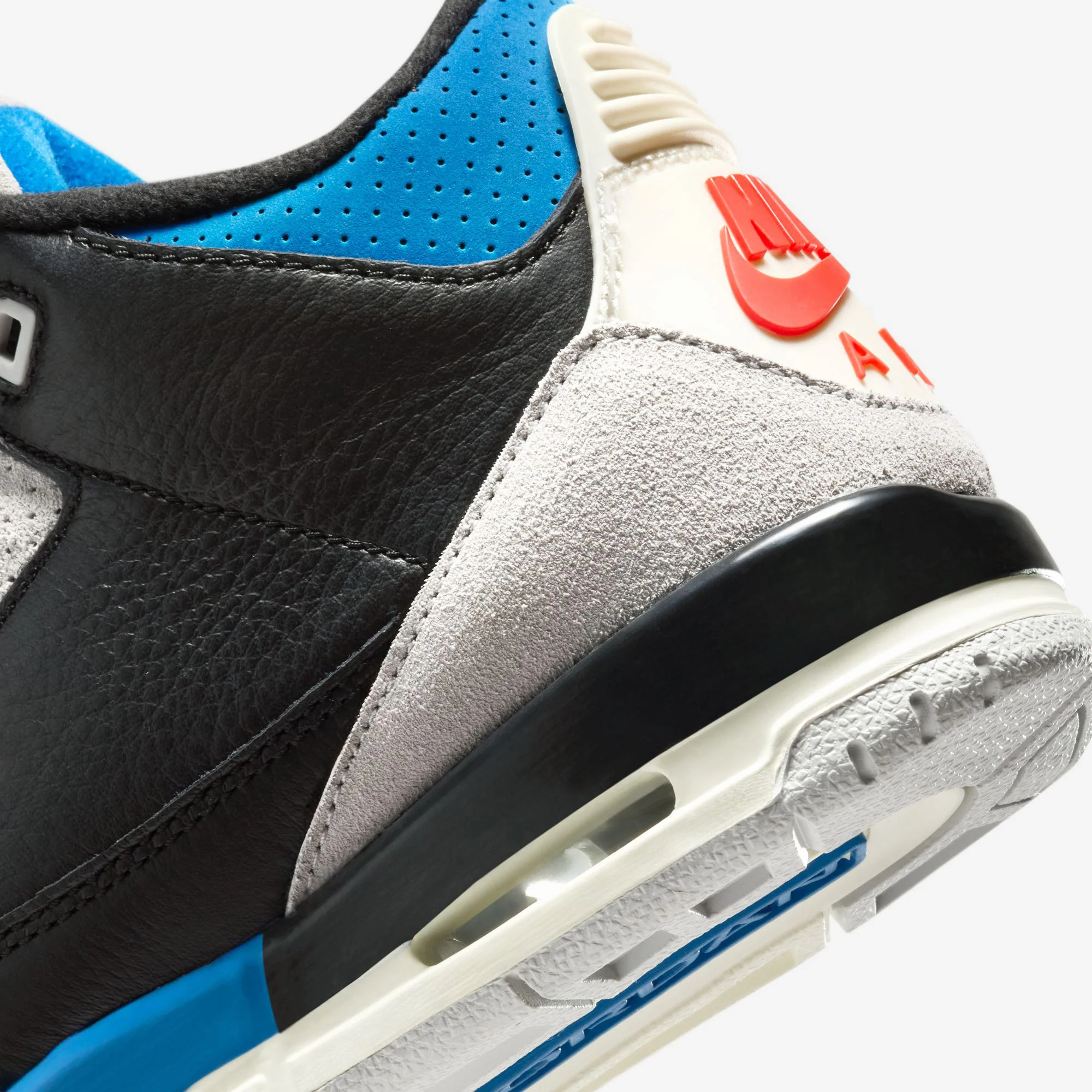 Air Jordan 3 Retro OG (GS) - Image 7