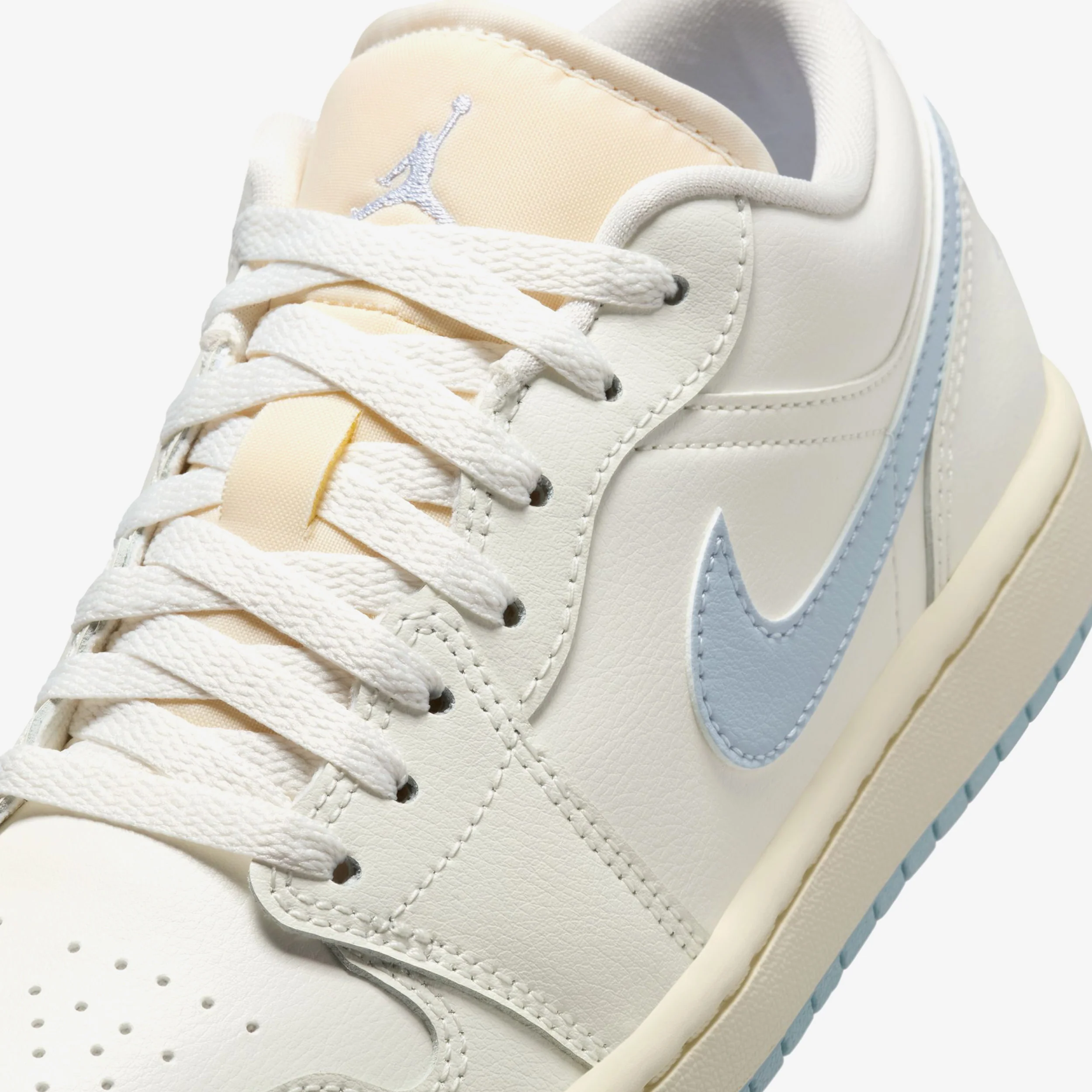 Wmns Air Jordan 1 Low - Image 7