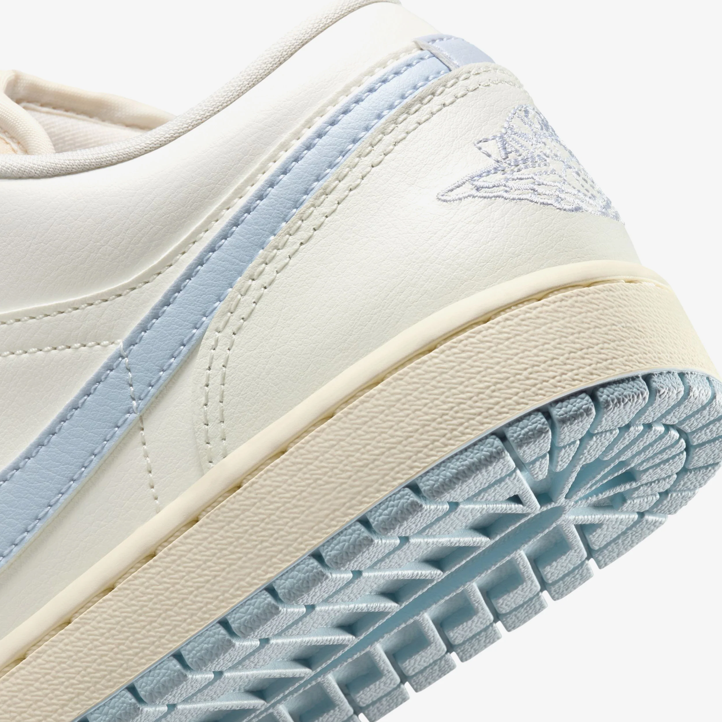 Wmns Air Jordan 1 Low - Image 8