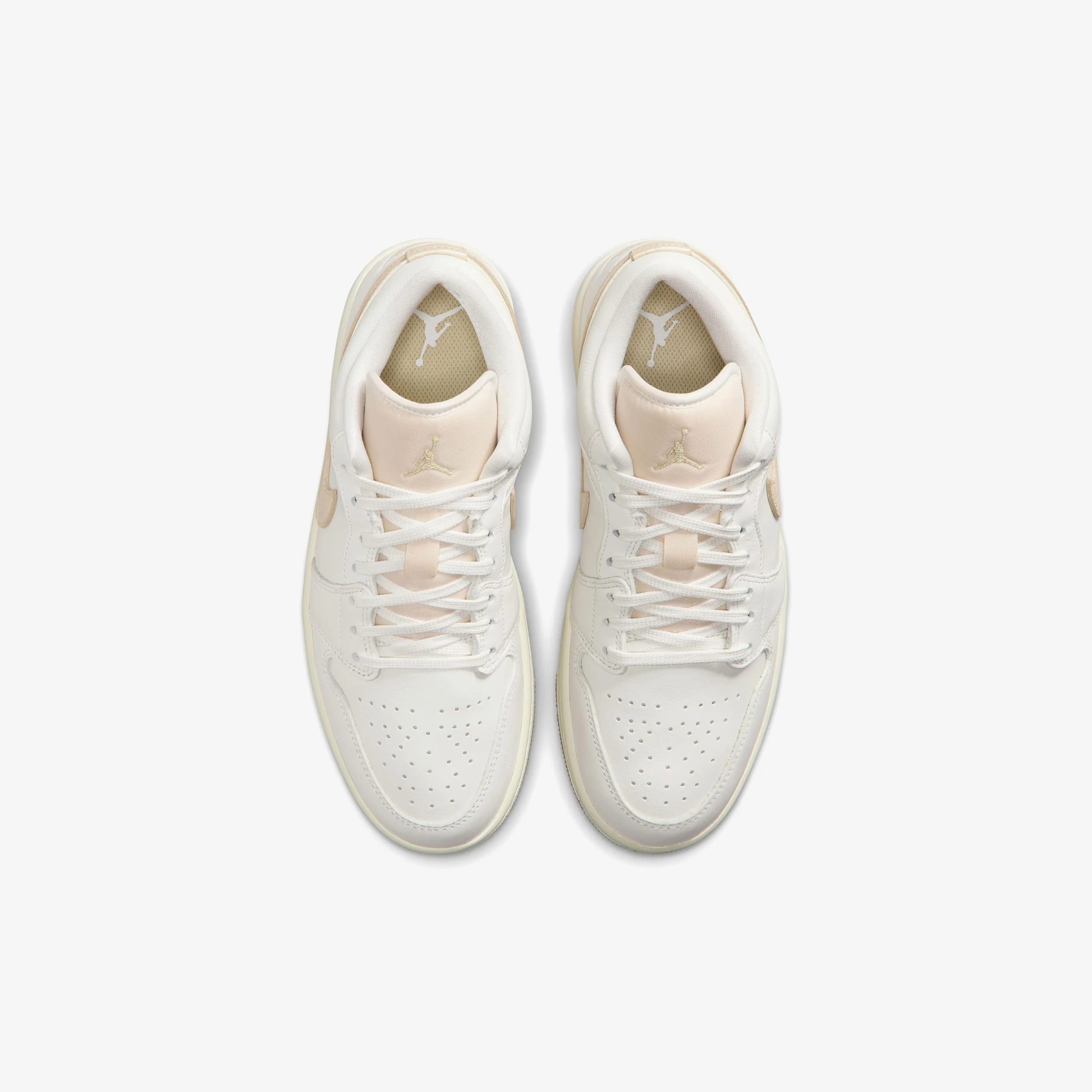 Wmns Air Jordan 1 Low SE - Image 4