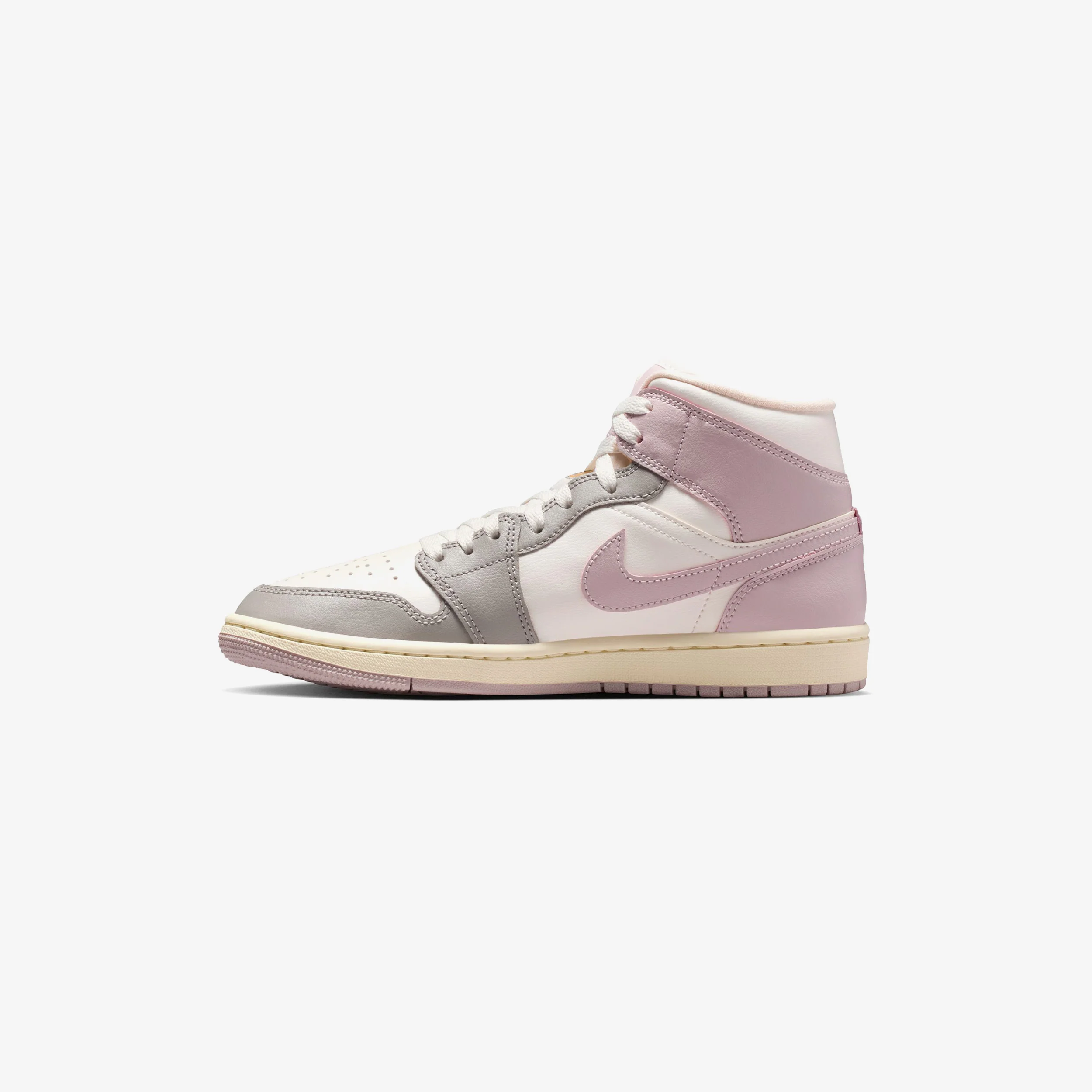Wmns Air Jordan 1 Mid - Image 5