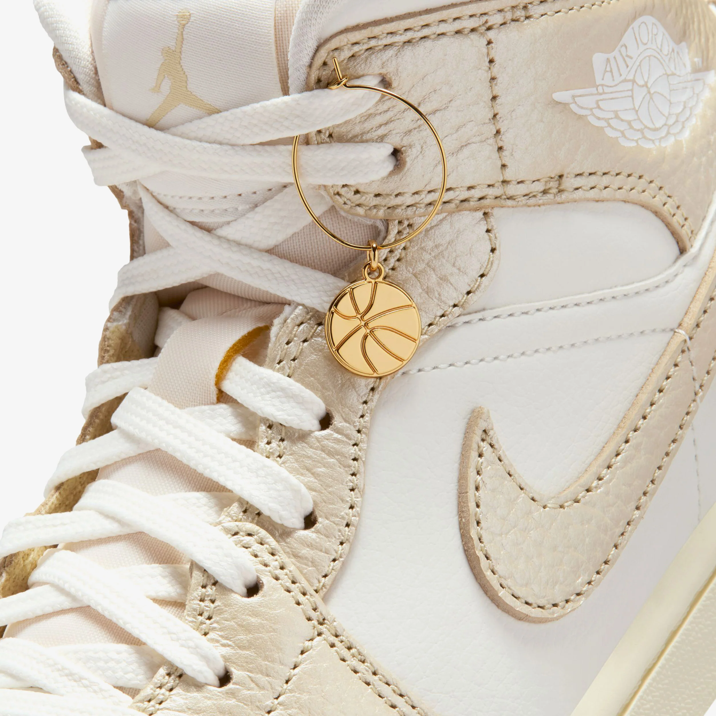 Wmns Air Jordan 1 Mid SE V2 - Image 9