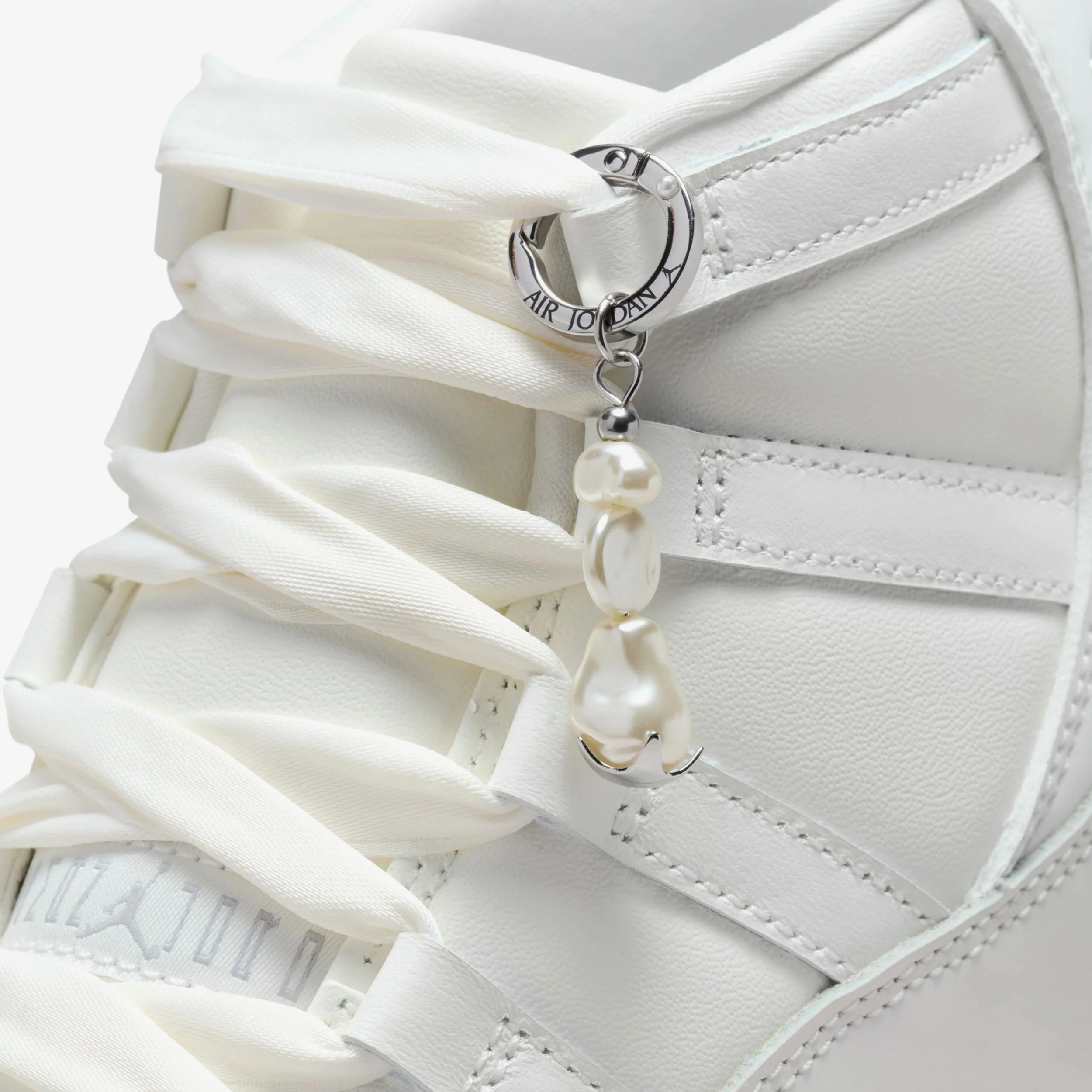 Wmns Air Jordan 11 Retro - Image 9