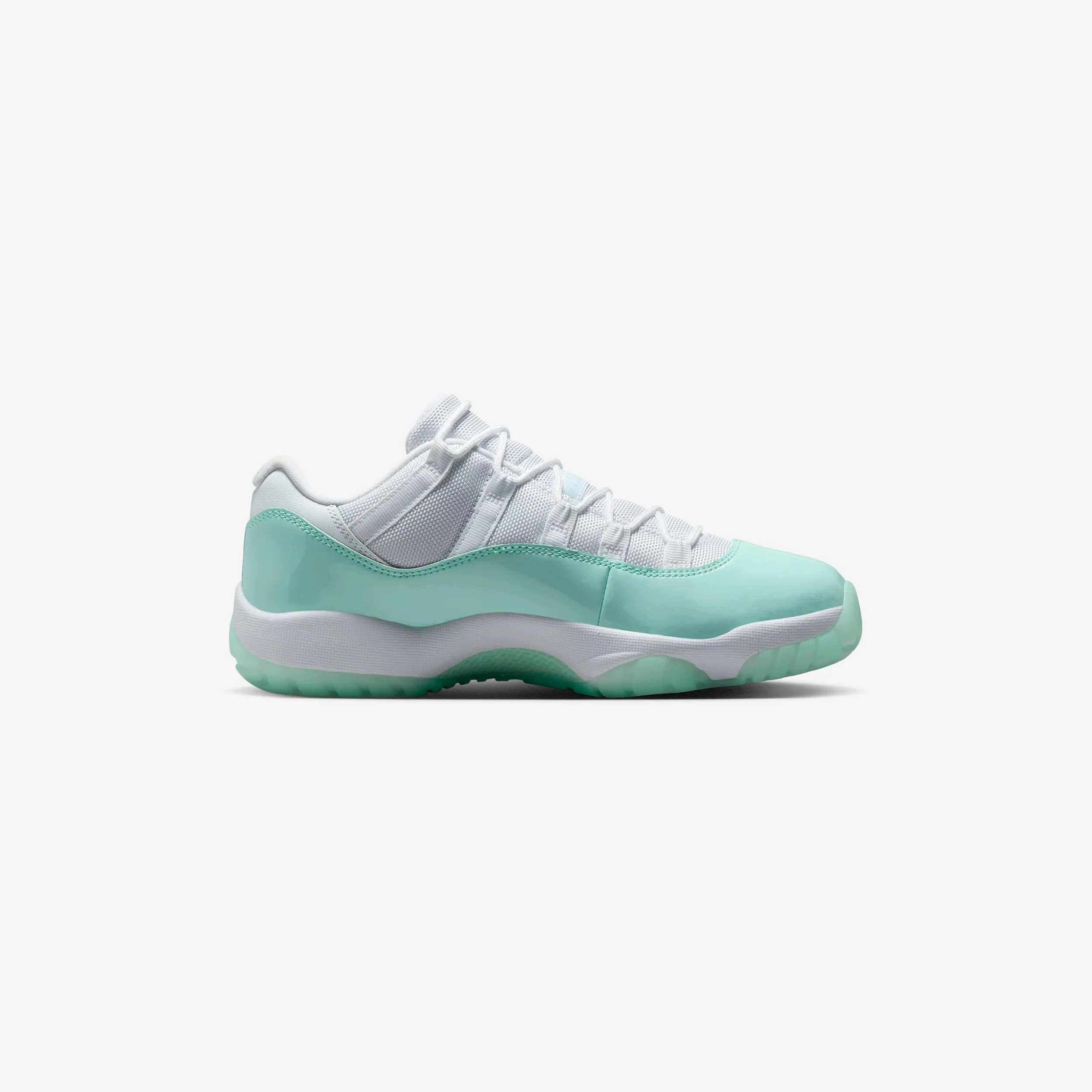 Wmns Air Jordan Retro 11 Low - Image 6
