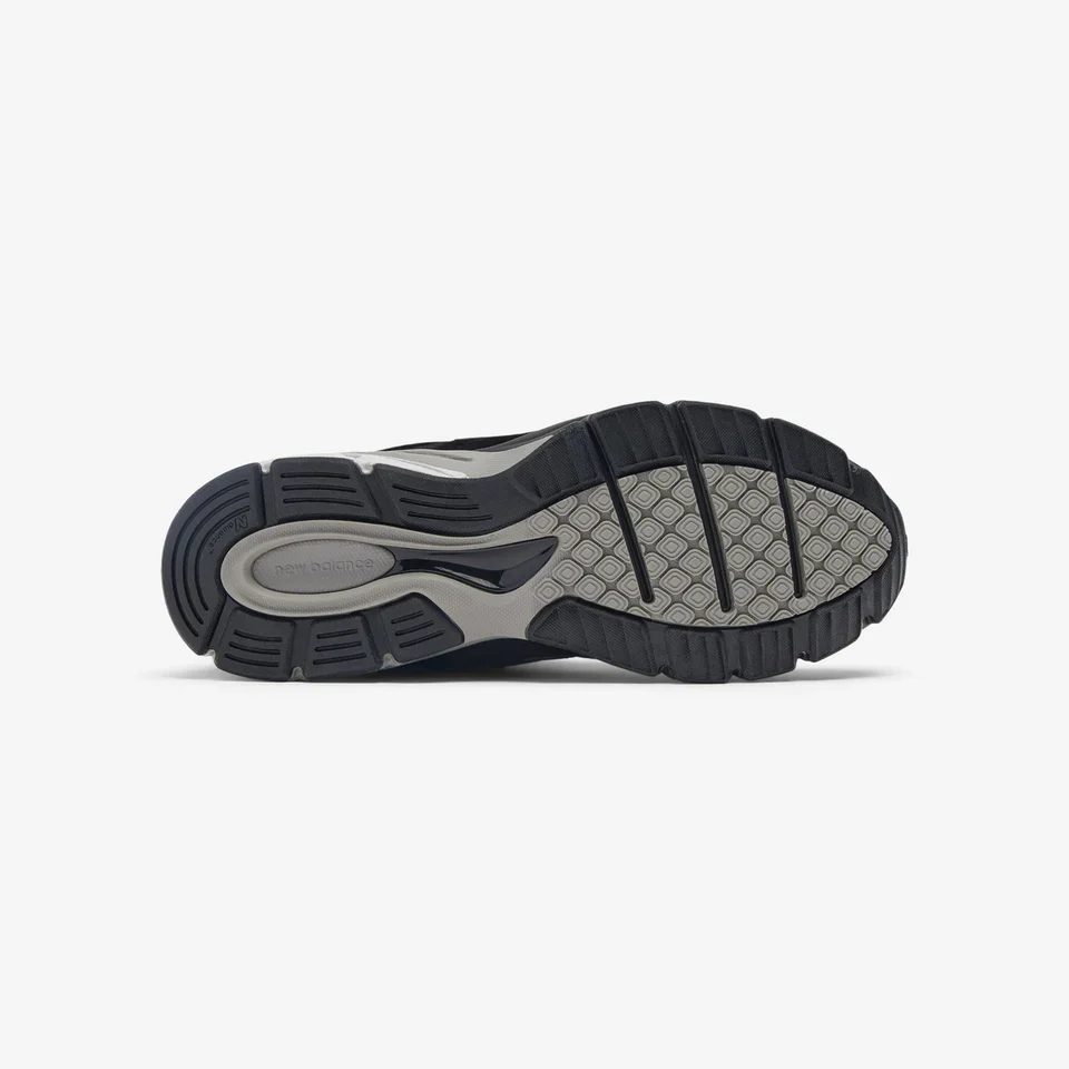 990v4 - Image 6