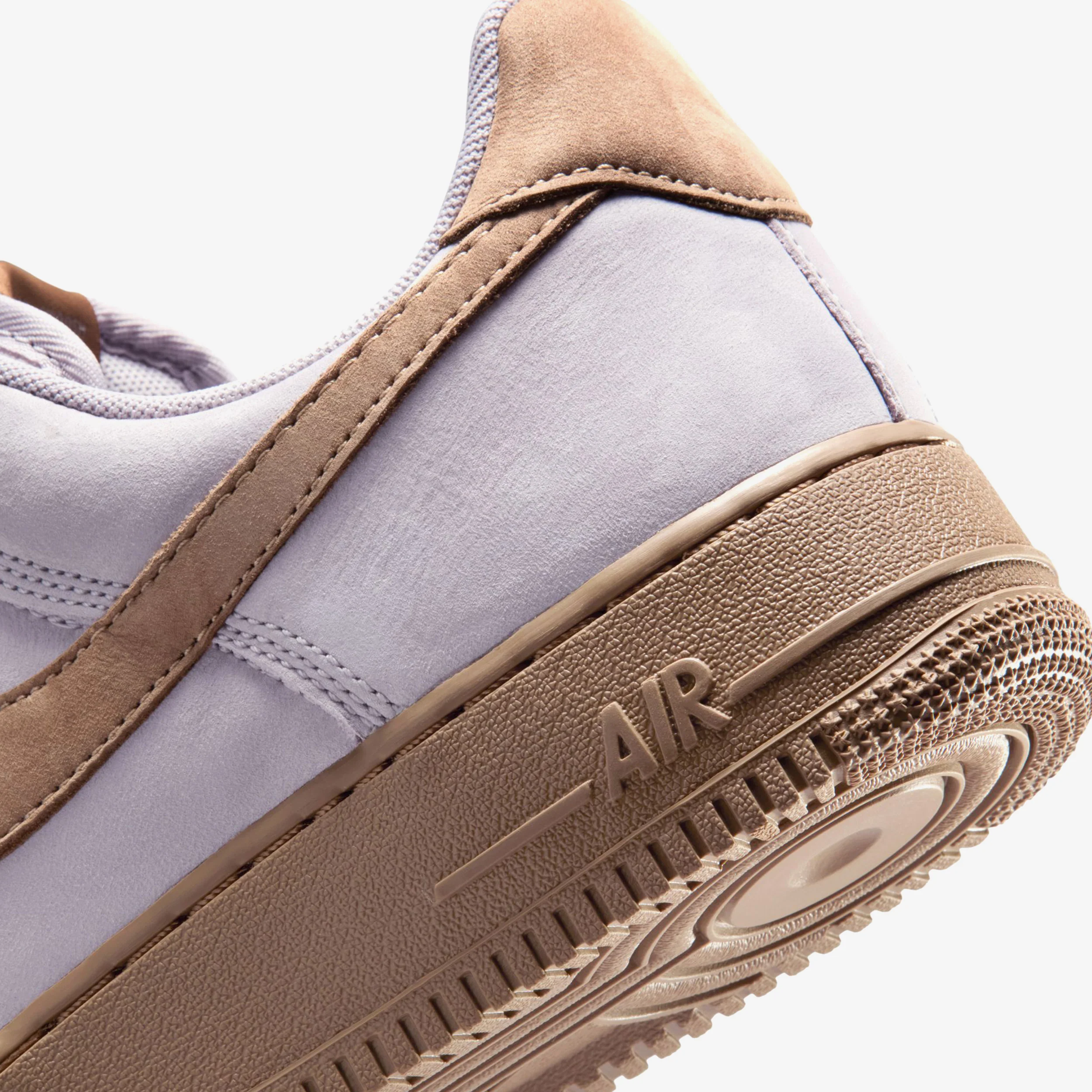 Air Force 1 Low Retro PRM QS - Image 8