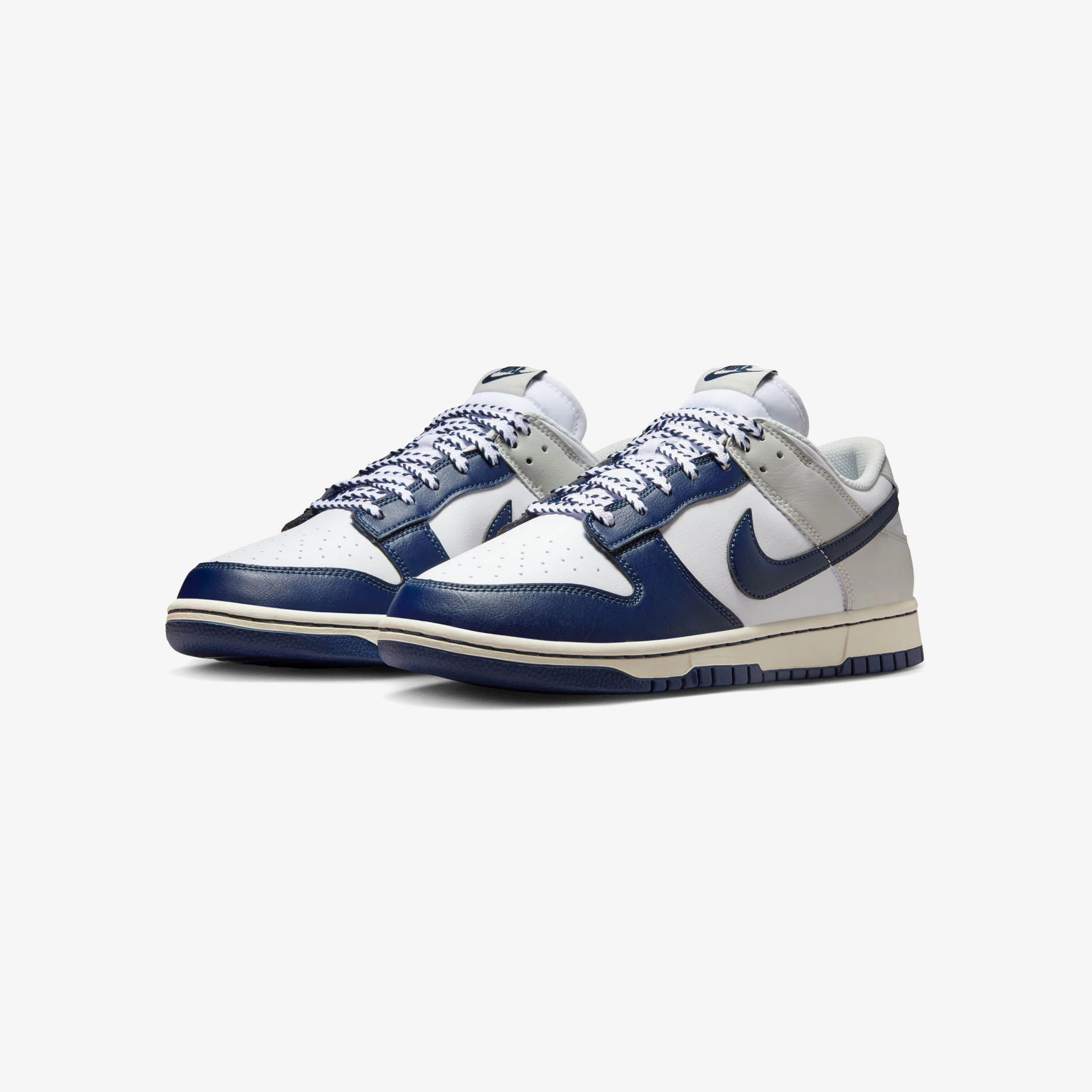 Dunk Low Retro - Image 3