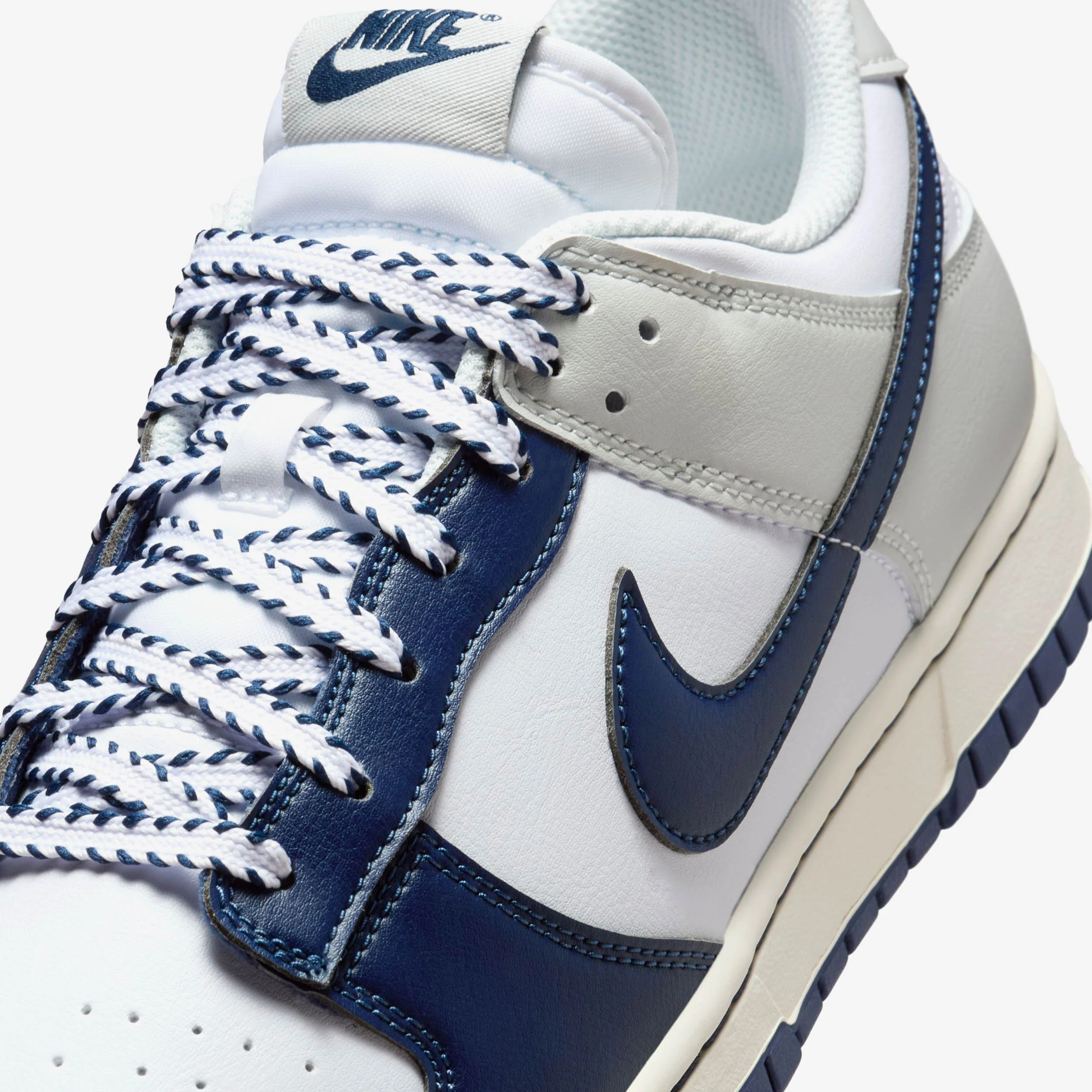 Dunk Low Retro - Image 7