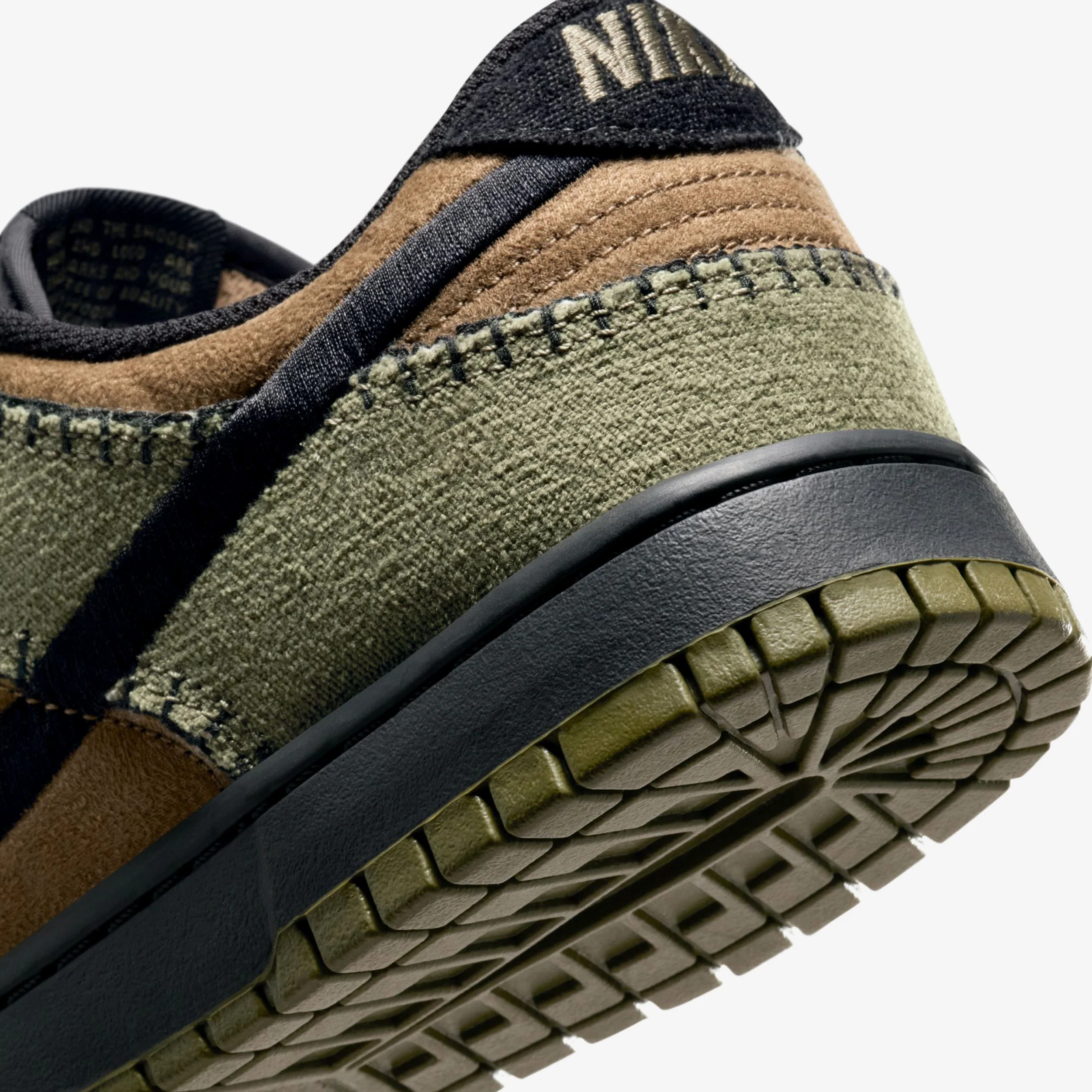 Dunk Low Retro SE - Image 8
