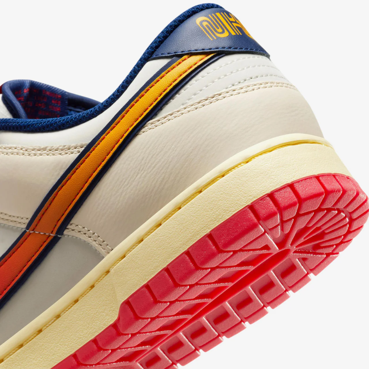 Dunk Low Retro SE - Image 7