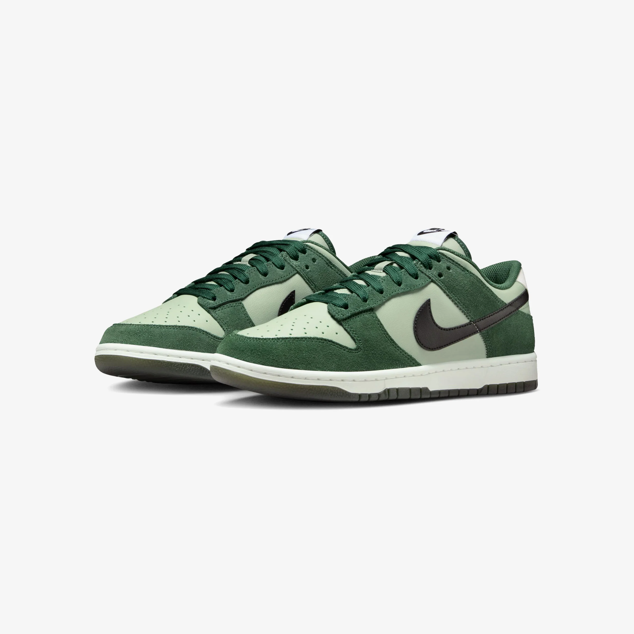 Dunk Low Retro SE - Image 2