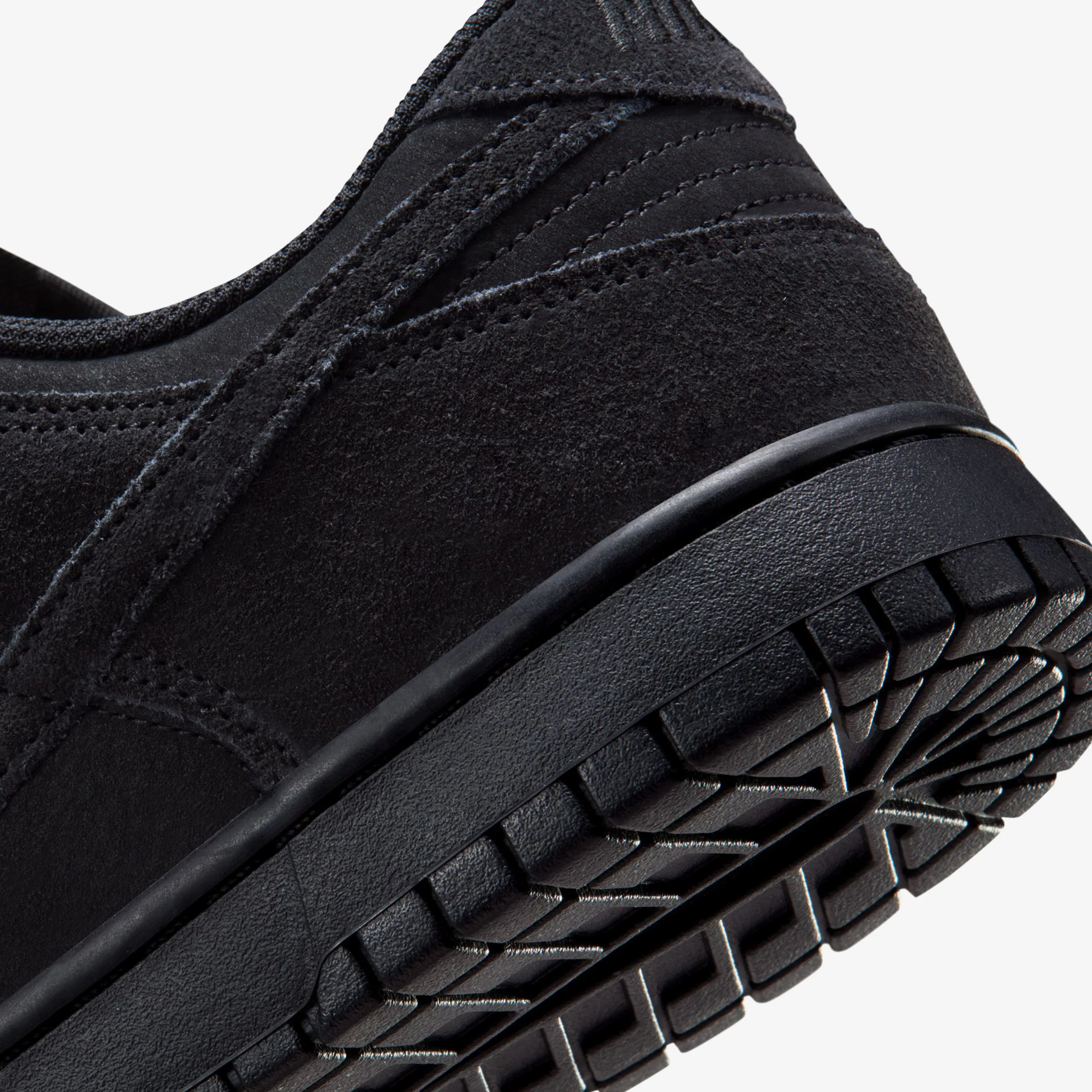 Dunk Low Retro SE - Image 8