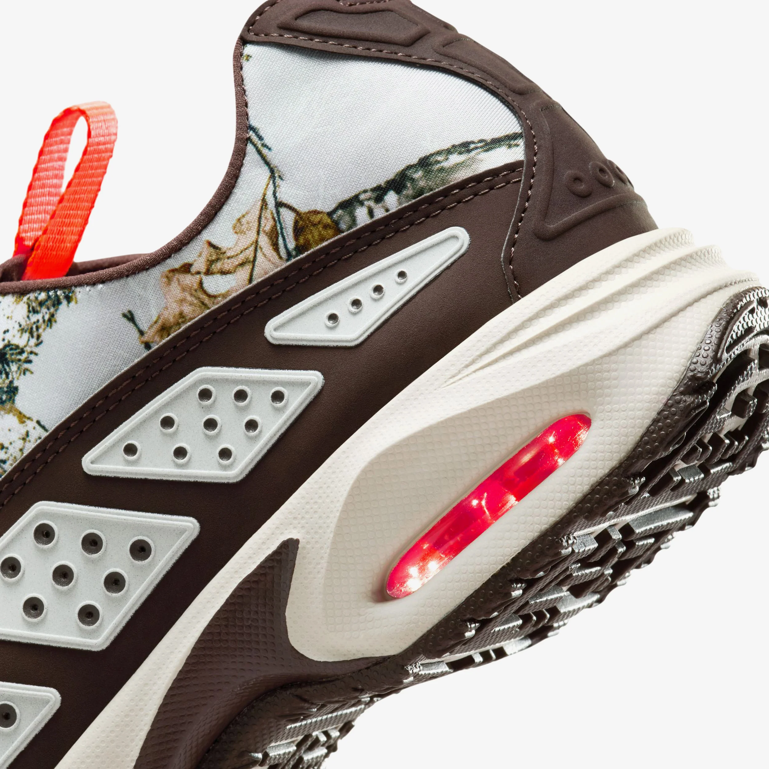 Wmns Air Max SNDR - Image 8