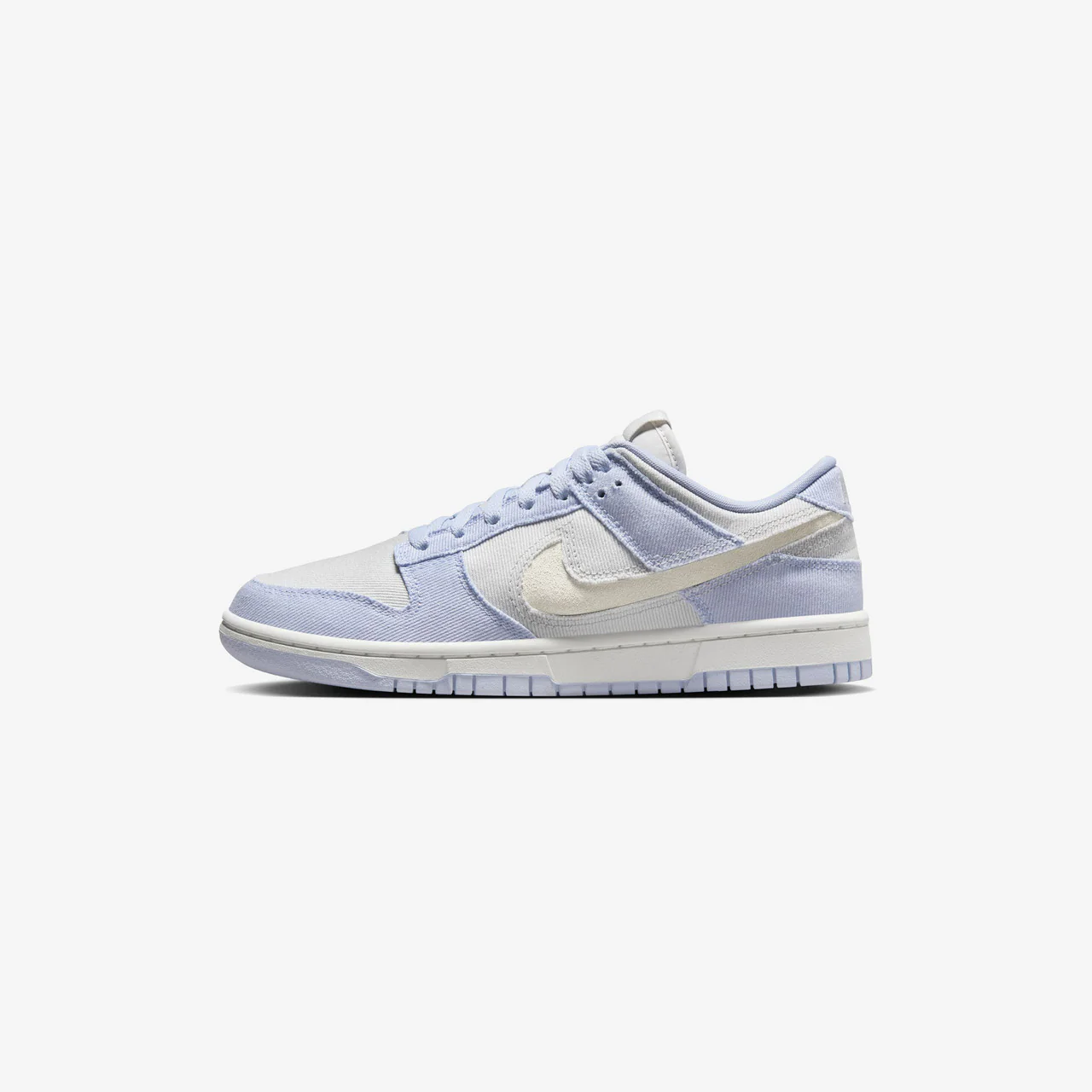 Wmns Dunk Low - Image 3