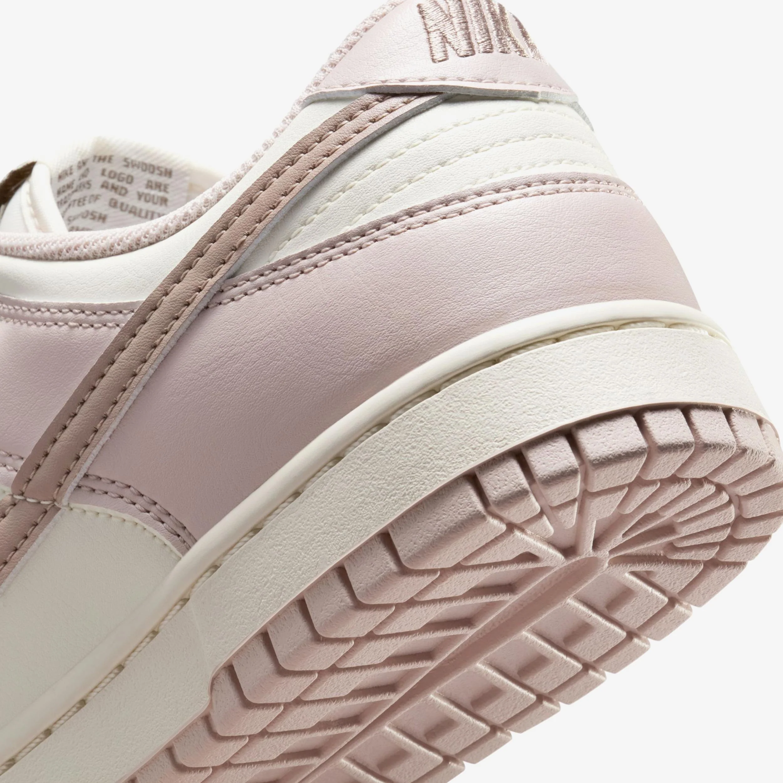 Wmns Dunk Low - Image 8