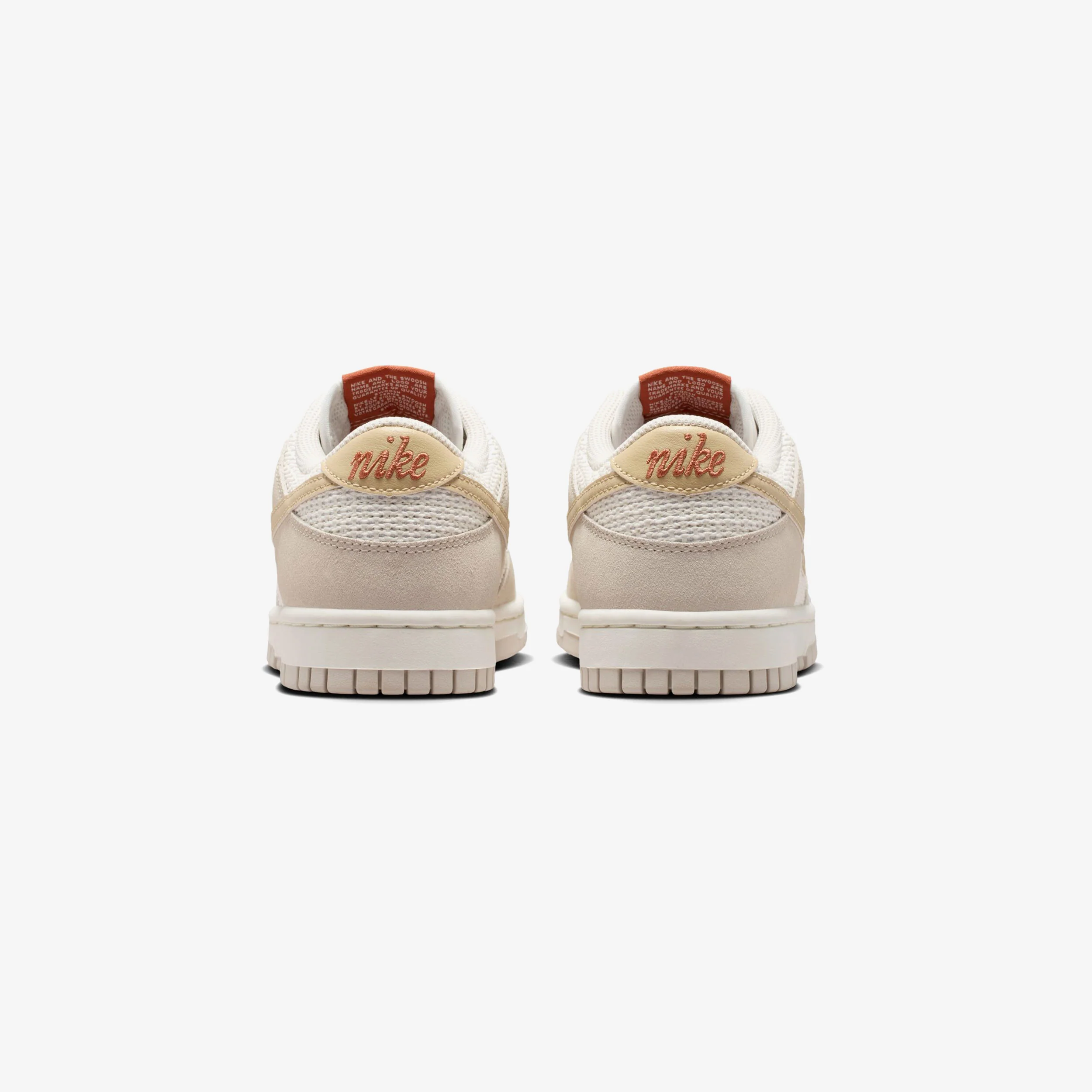 Wmns Dunk Low SE - Image 4