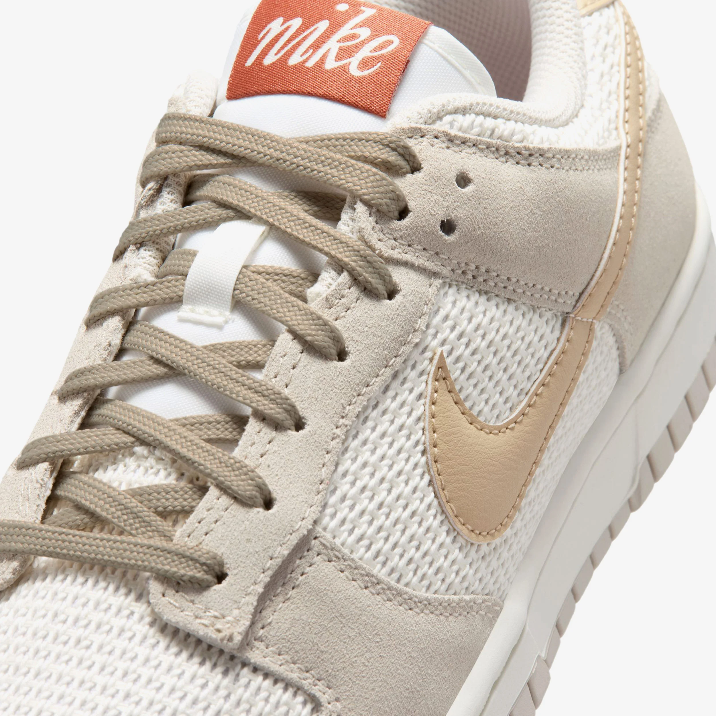 Wmns Dunk Low SE - Image 6