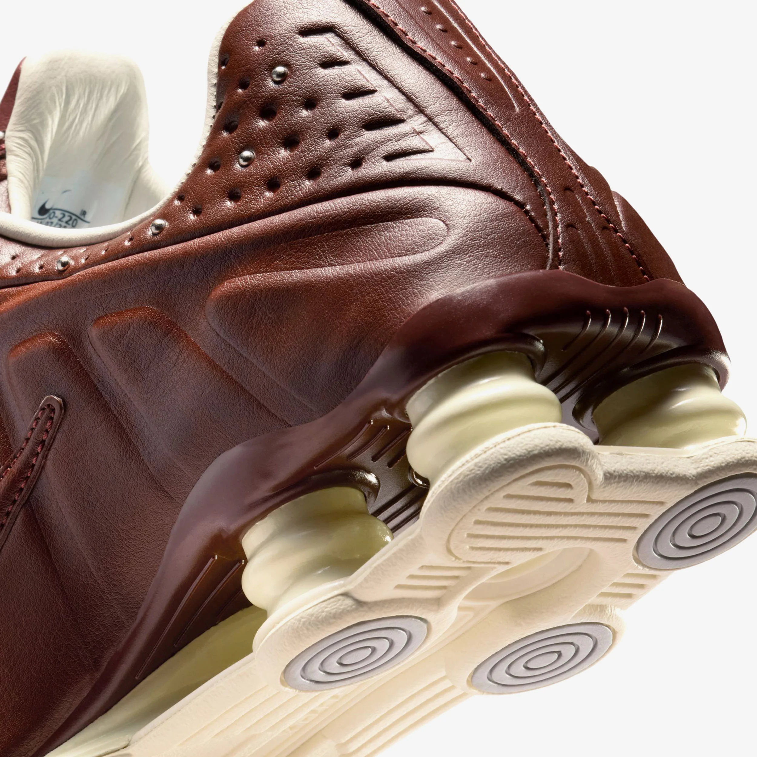 Wmns Shox R4 - Image 7