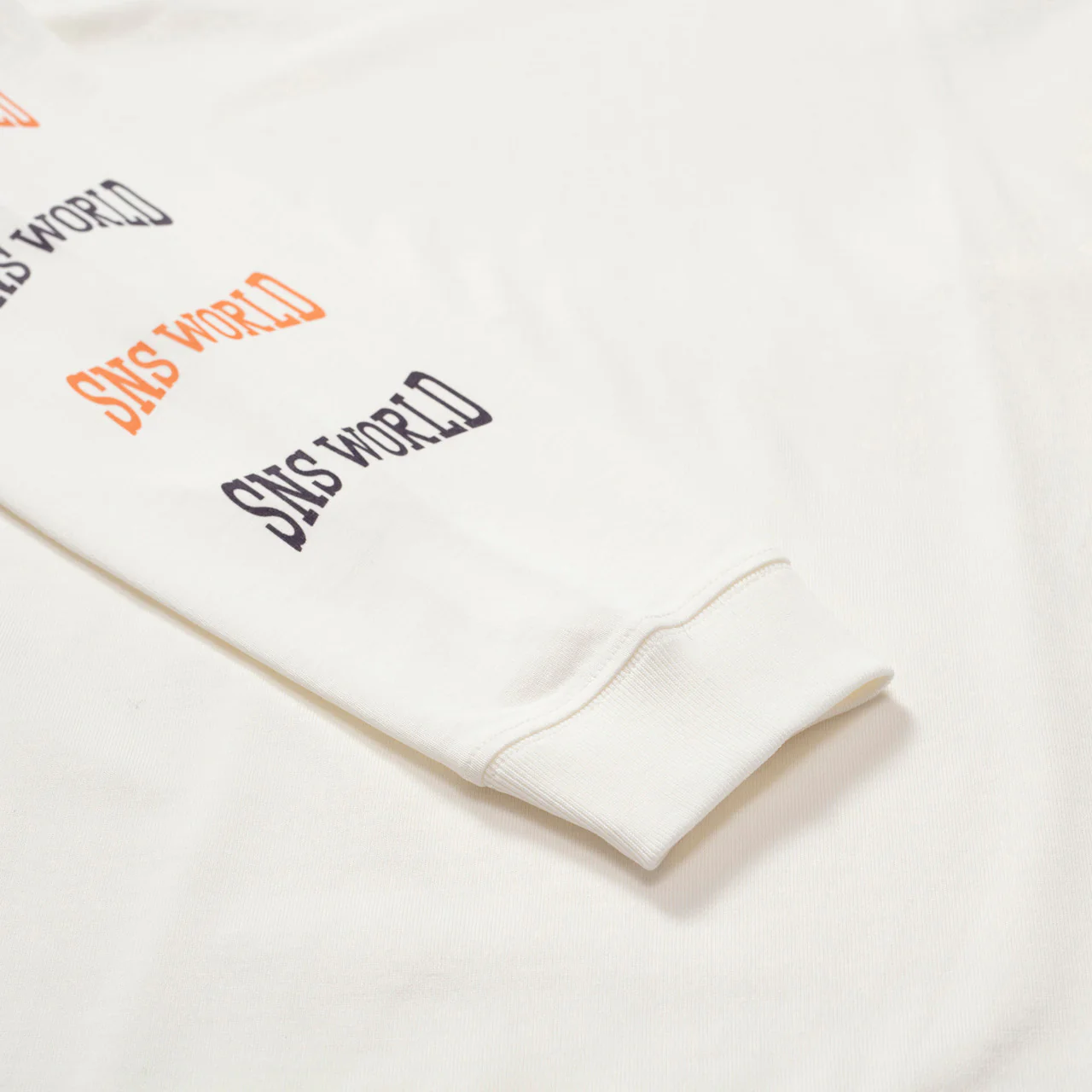 Squeeze Long Sleeve Tee - Image 6