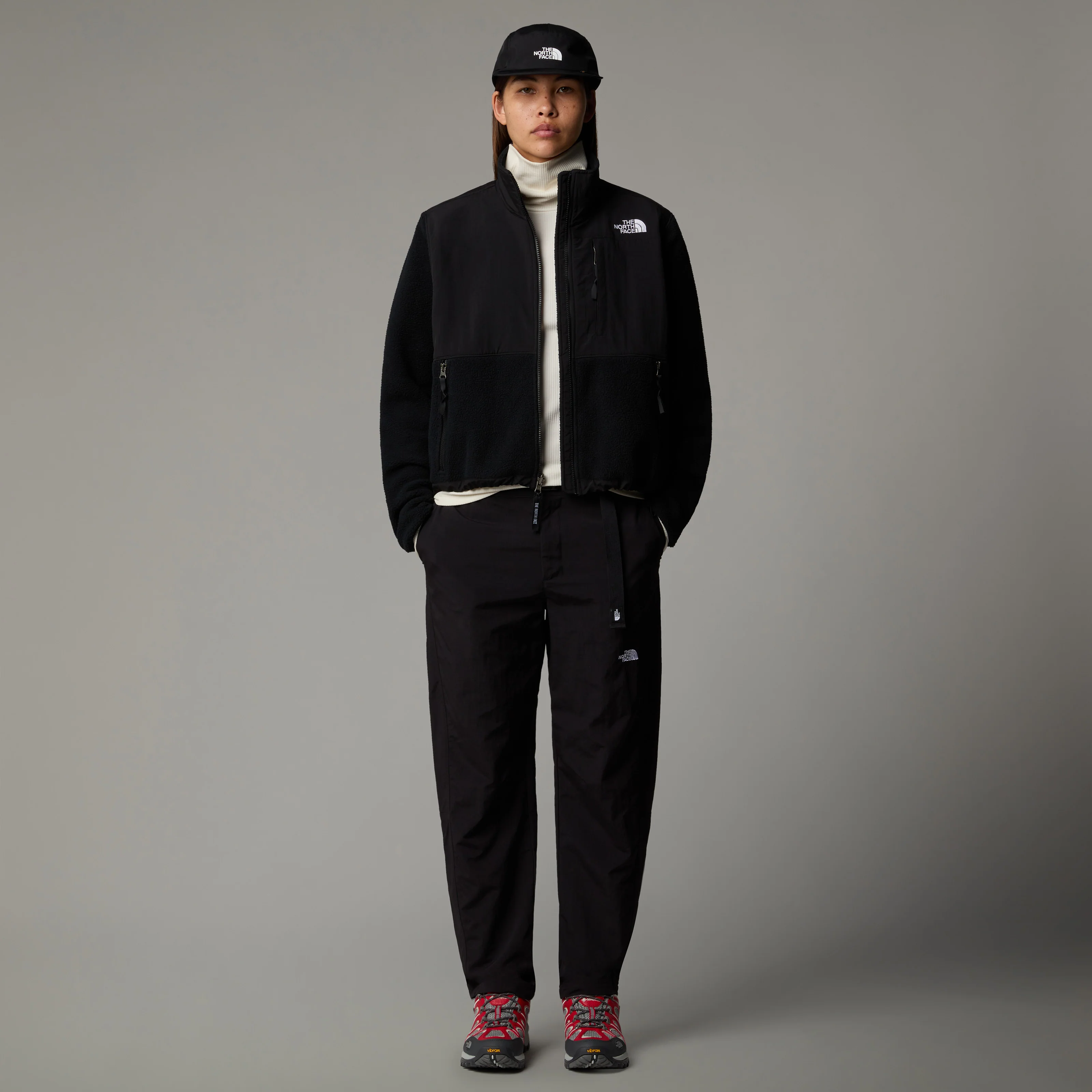 Wmns Retro Denali Jacket - Image 3